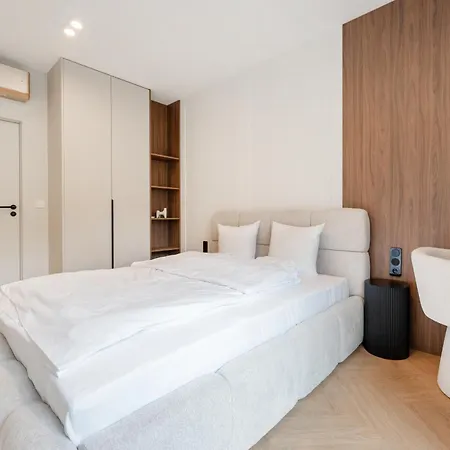 Renoma Old Town アパート *